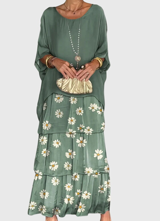 Vayla | Long and Flowing Elegant Dress