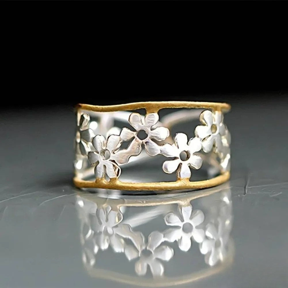 Vayla | Irregular Flower Ring with Hollow Pattern