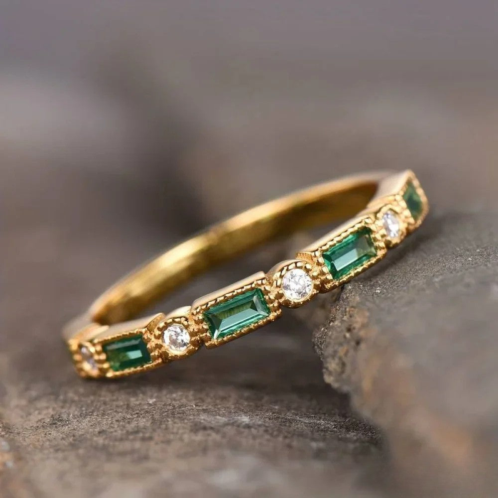 Vayla Retro Green Zirconia Gold Ring with Inlay |