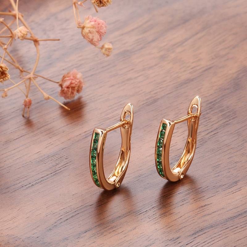 Vayla Elegant Green Earrings |