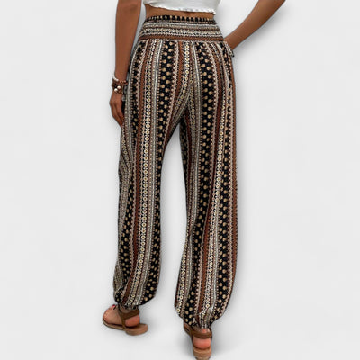 Vayla | Trousers with Ethnic Graphic