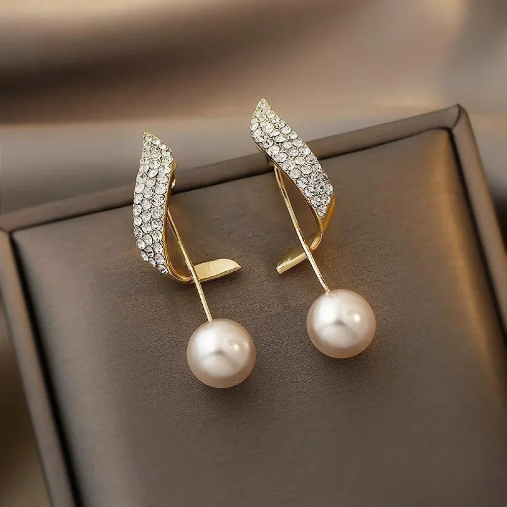 Vayla | Pearl Earrings