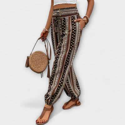 Vayla | Trousers with Ethnic Graphic