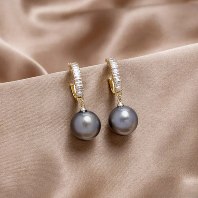 Vayla | Elegant Earrings with Pearls and Zirconia