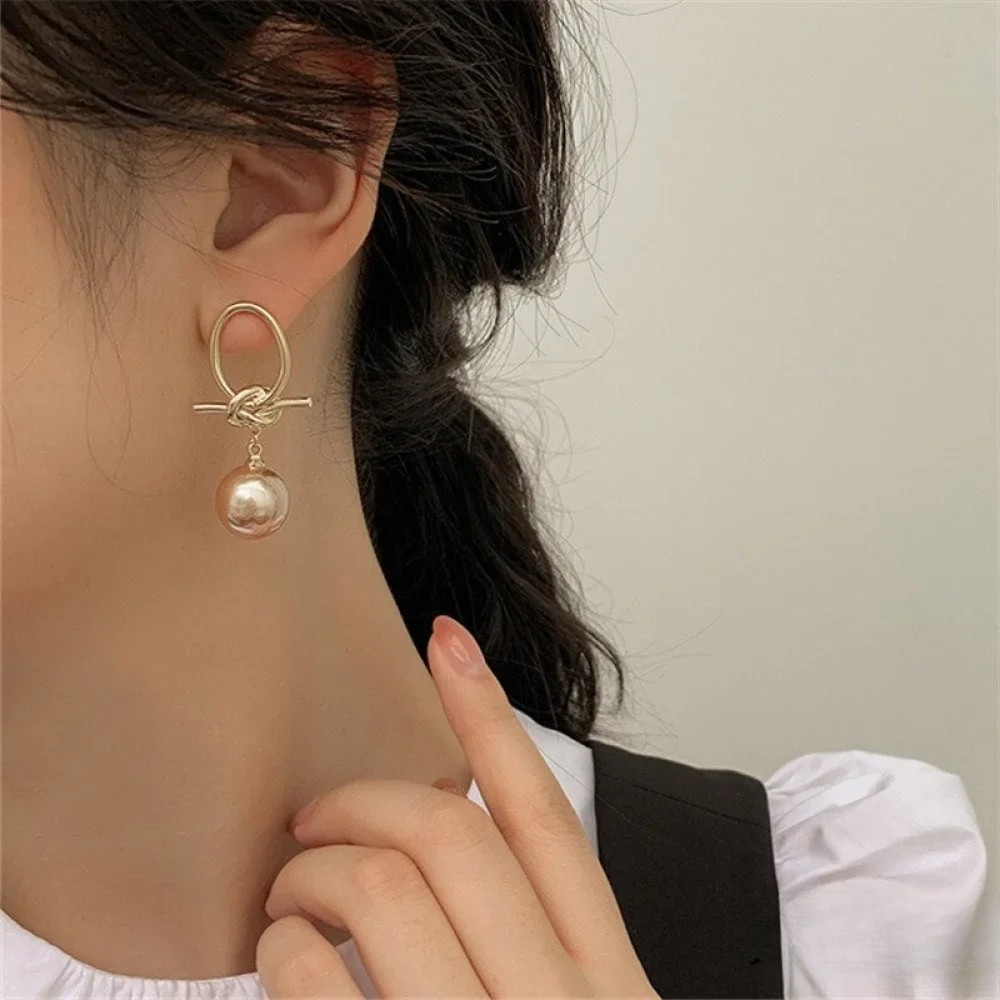 Vayla Golden Pearl Hoop Earrings |