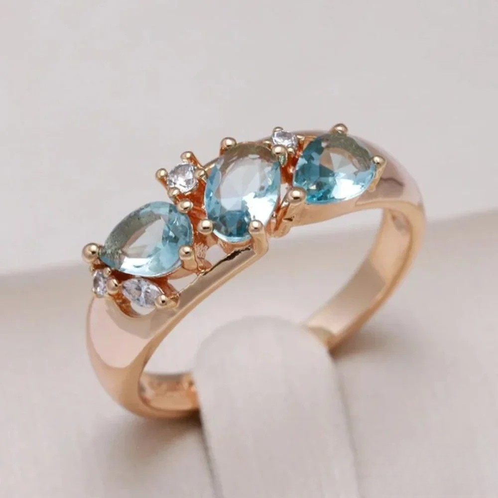 Vayla Gold Ring with Blue Zirconia |