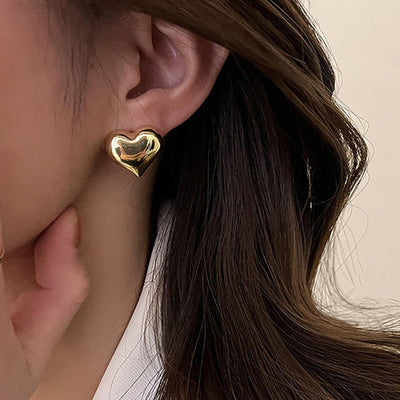Vayla | Elegant Heart Earrings