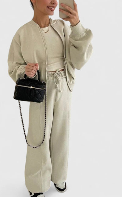 Vayla | Comfortable Sweater and Trousers