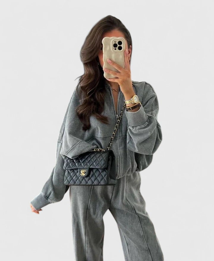 Vayla | Comfortable Sweater and Trousers