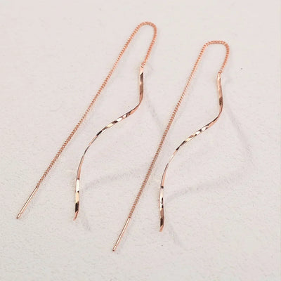 Vayla | Long Earrings with Wavy Design