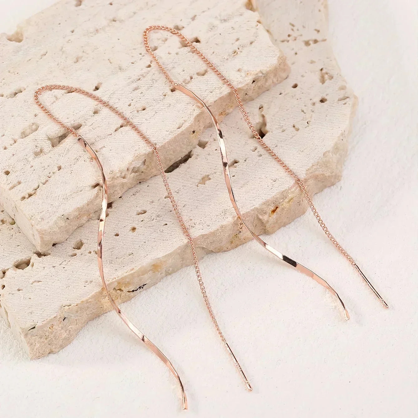 Vayla | Long Earrings with Wavy Design