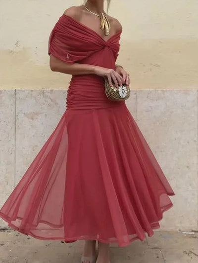 Vayla | Elegant Dress With V-Neckline