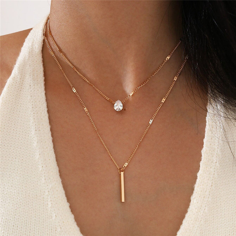 Vayla | Vintage Necklace Set with Gold Pendant
