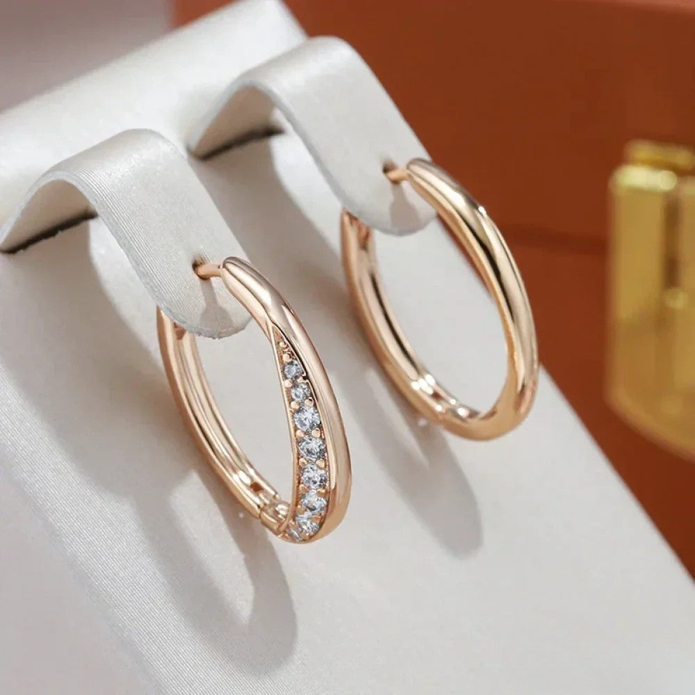 Vayla | Elegant Golden Hoop Earrings