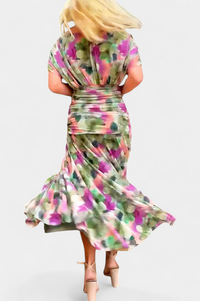 Vayla | Elegant Dress With V-Neckline