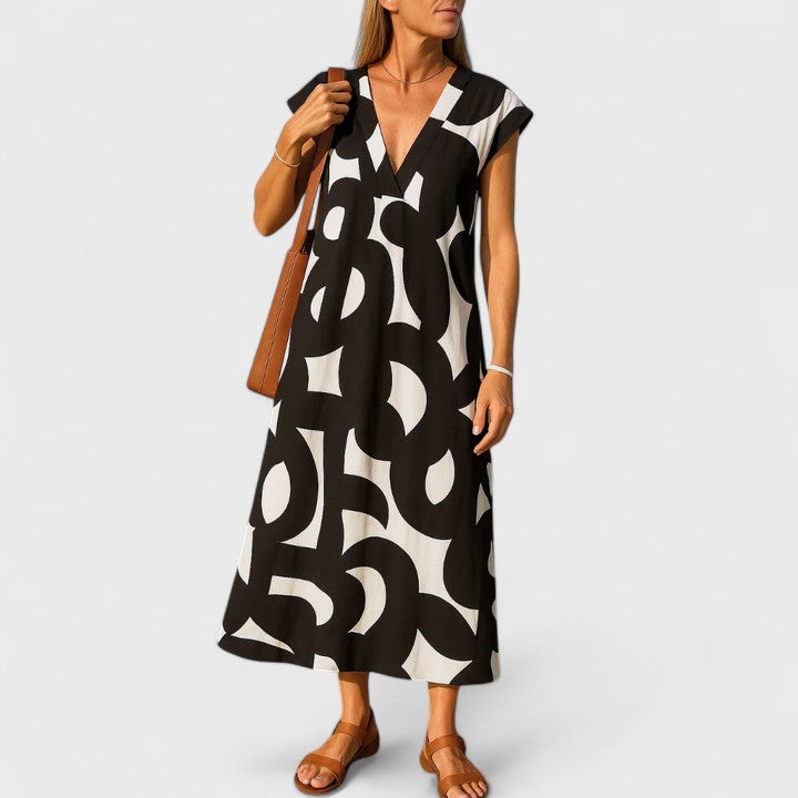 Vayla | Flowing V-Neck Dress